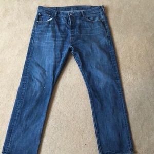 Mens Levi’s 501 button fly jeans. W40”x L32”